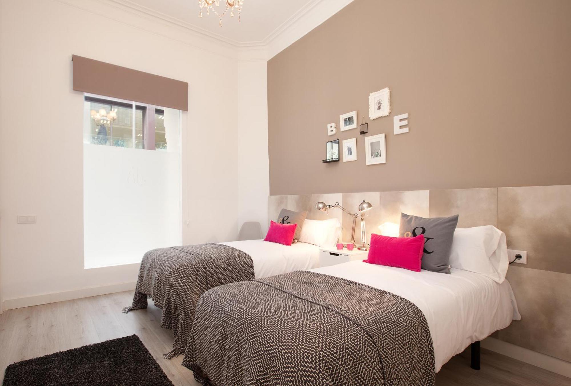 Click&Flat Seneca Suites Barcelona Zimmer foto