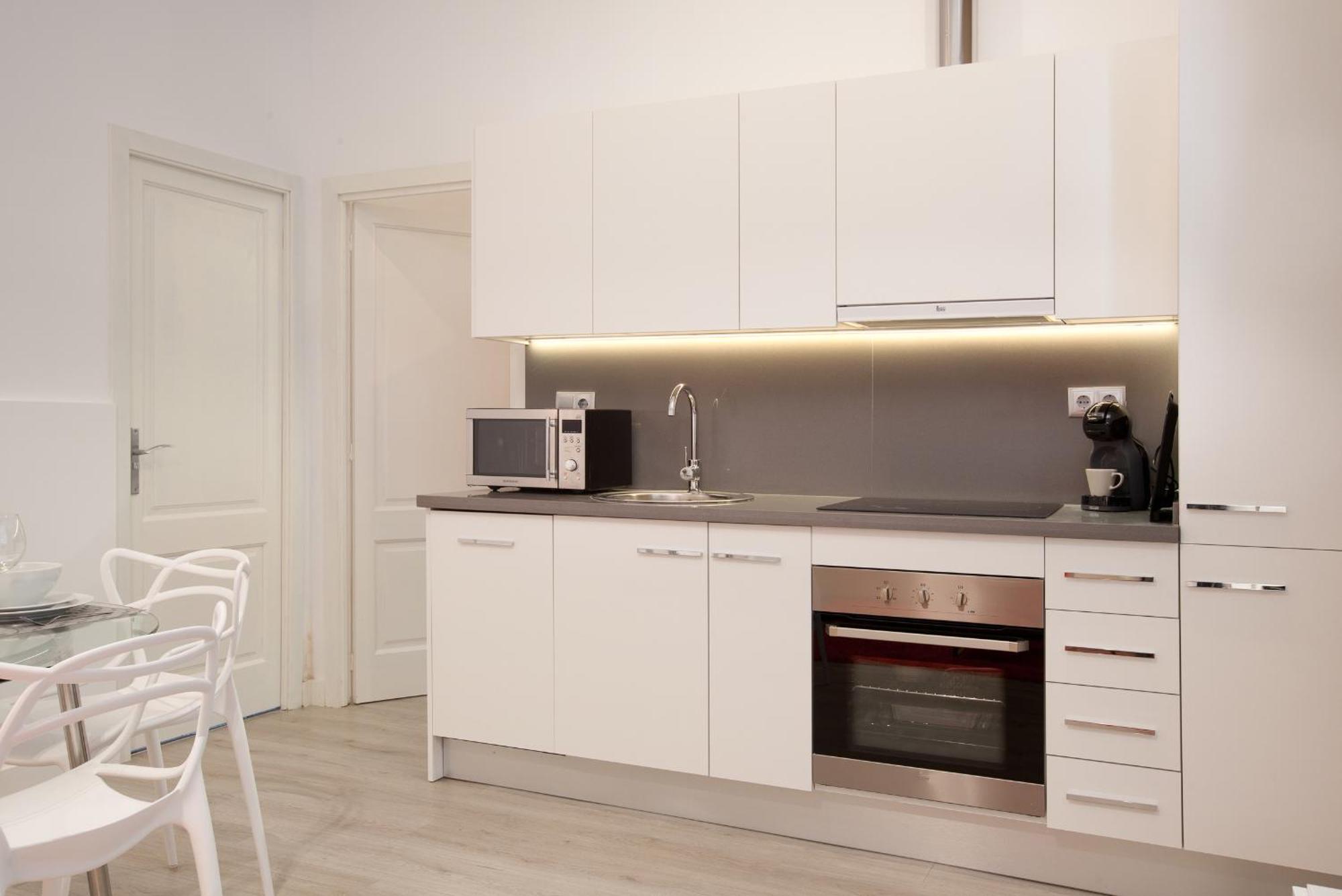 Click&Flat Seneca Suites Barcelona Zimmer foto