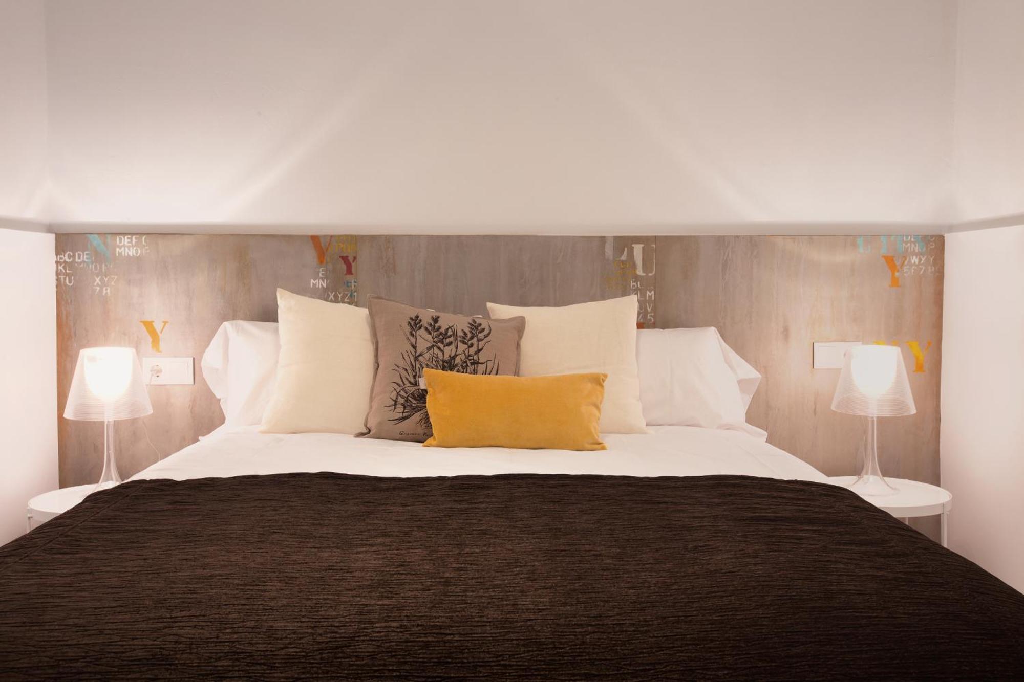 Click&Flat Seneca Suites Barcelona Zimmer foto