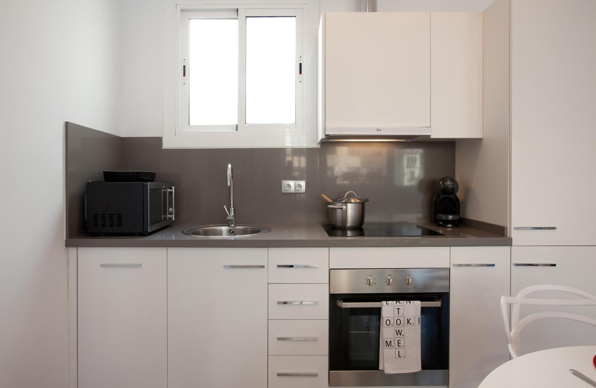 Click&Flat Seneca Suites Barcelona Zimmer foto