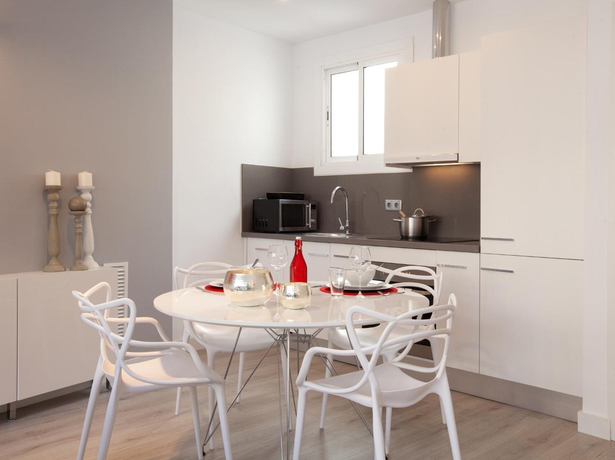 Click&Flat Seneca Suites Barcelona Zimmer foto